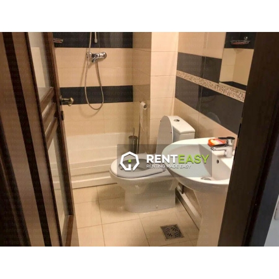 De inchiriat! Apartament 3 camere in zona Podu de Fier.
